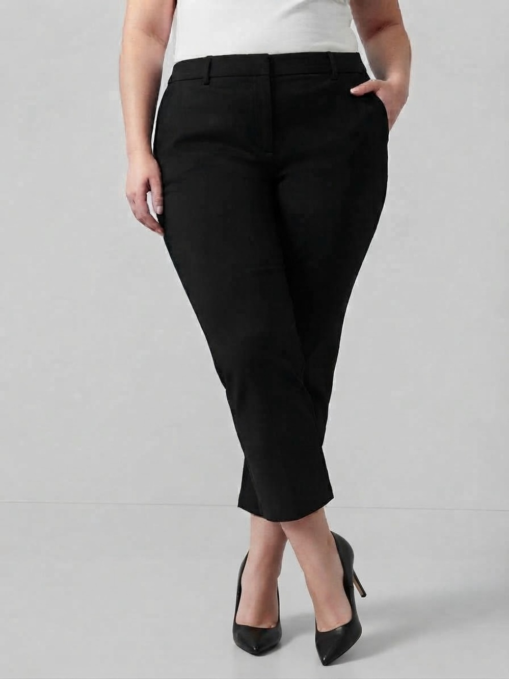 PENNINGTONS Black Pull On Stretch Cropped Ankle Pants size 20